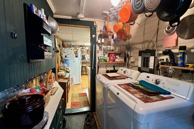 57 Main St, Mexico, ME 04257