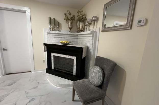 108 Fairview Ave, Farmington, ME 04938