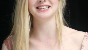 Elle Fanning High Quality Wallpapers For Iphone Elle Fanning High Quality Wallpapers For Iphone