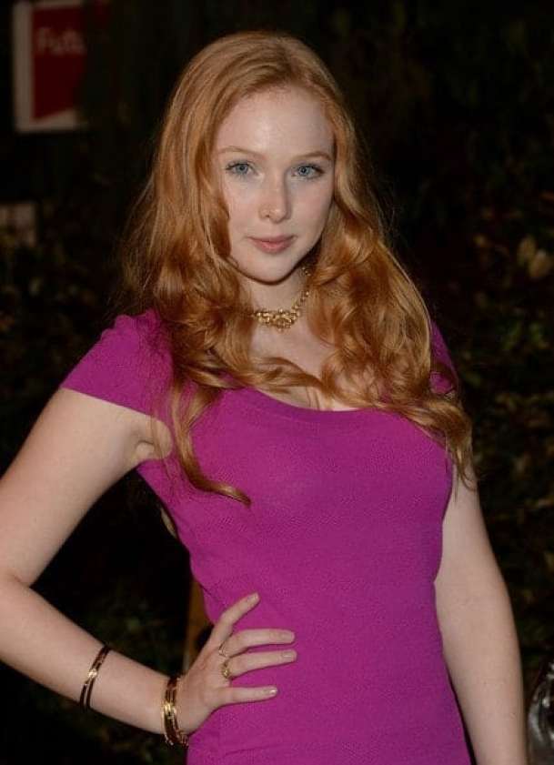 Molly C. Quinn sexy in maroon