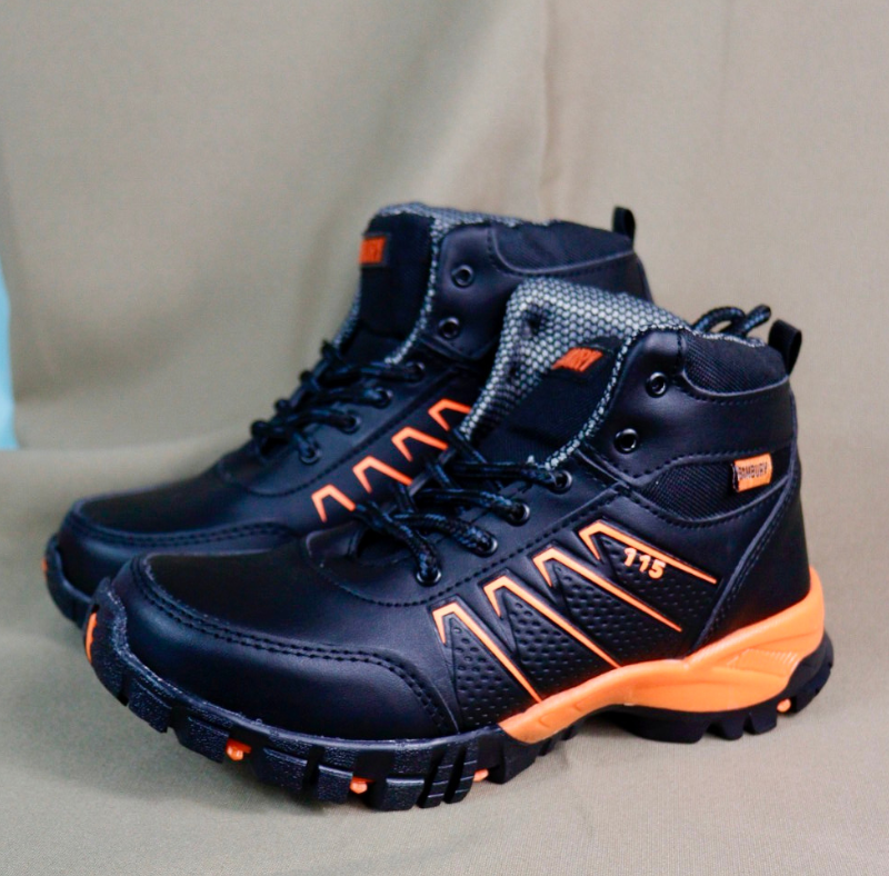 Bota Negro Naranja 115