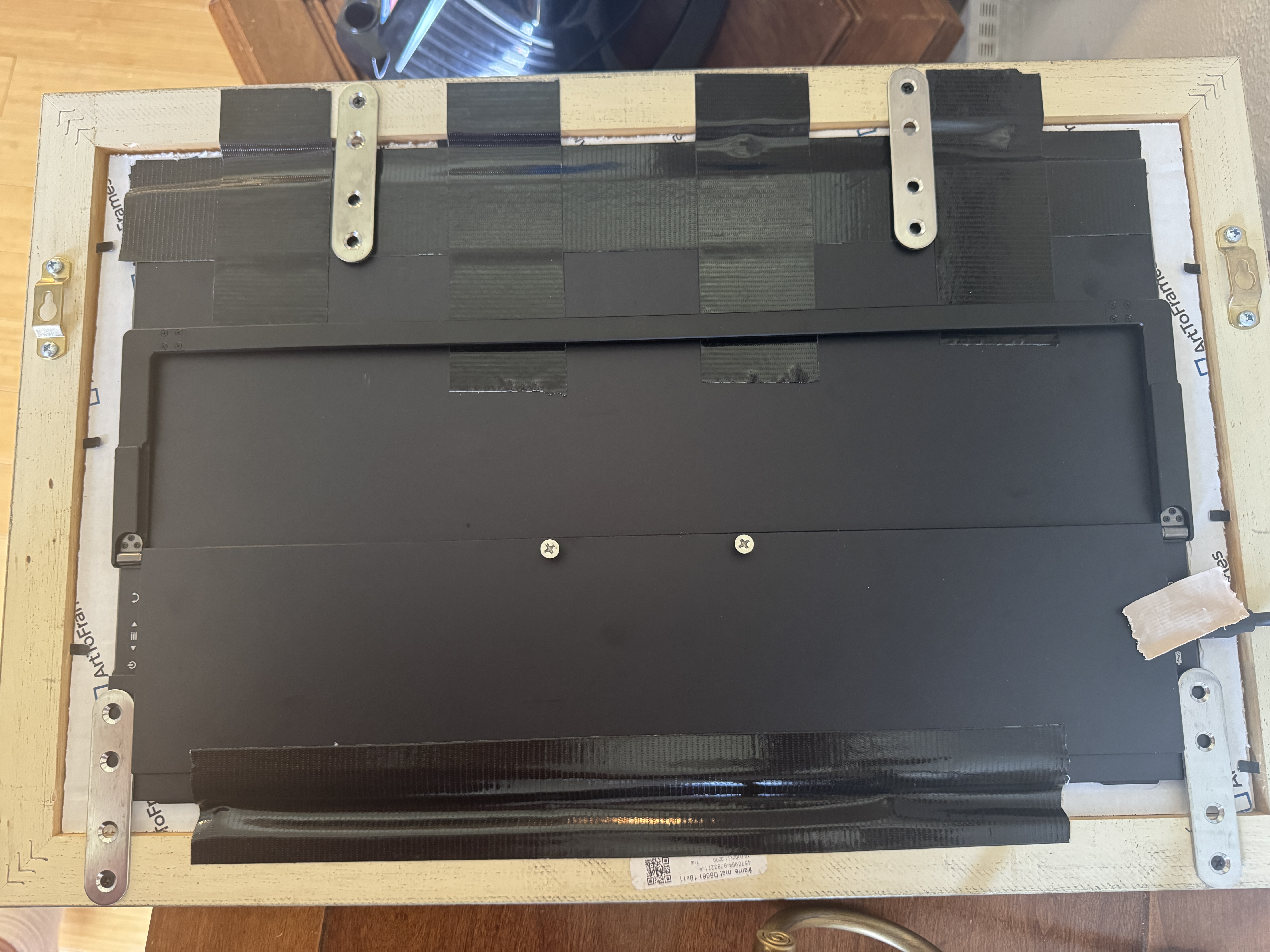 Display Framing Mounting