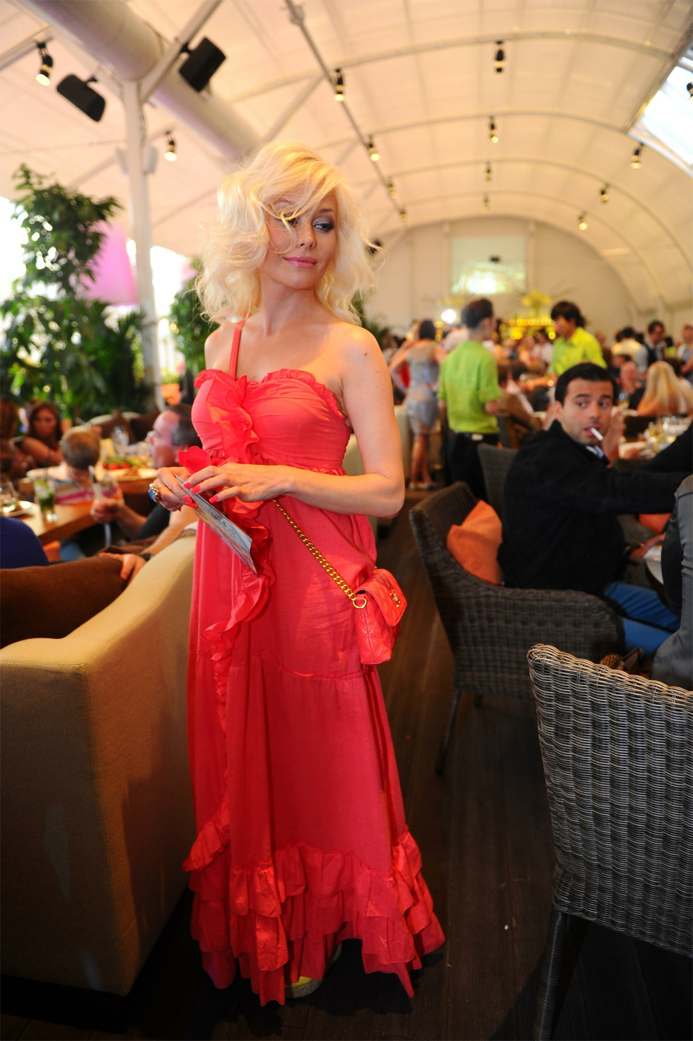 Елена Корикова.