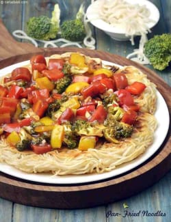 Pan Fried Noodles (v)