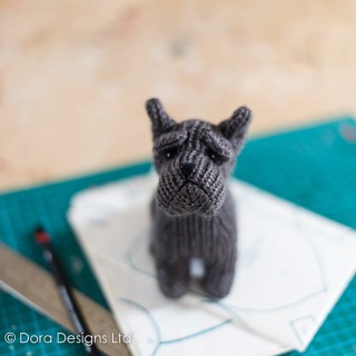 Jura Junior Scottie Paperweight by Dora Designs