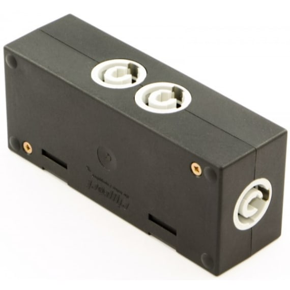 Rigport 0199001 RiportL1 Powercon Splitter 1x In to 3x Out Rigport 0199001 RiportL1 Powercon Splitter 1x In to 3x Out