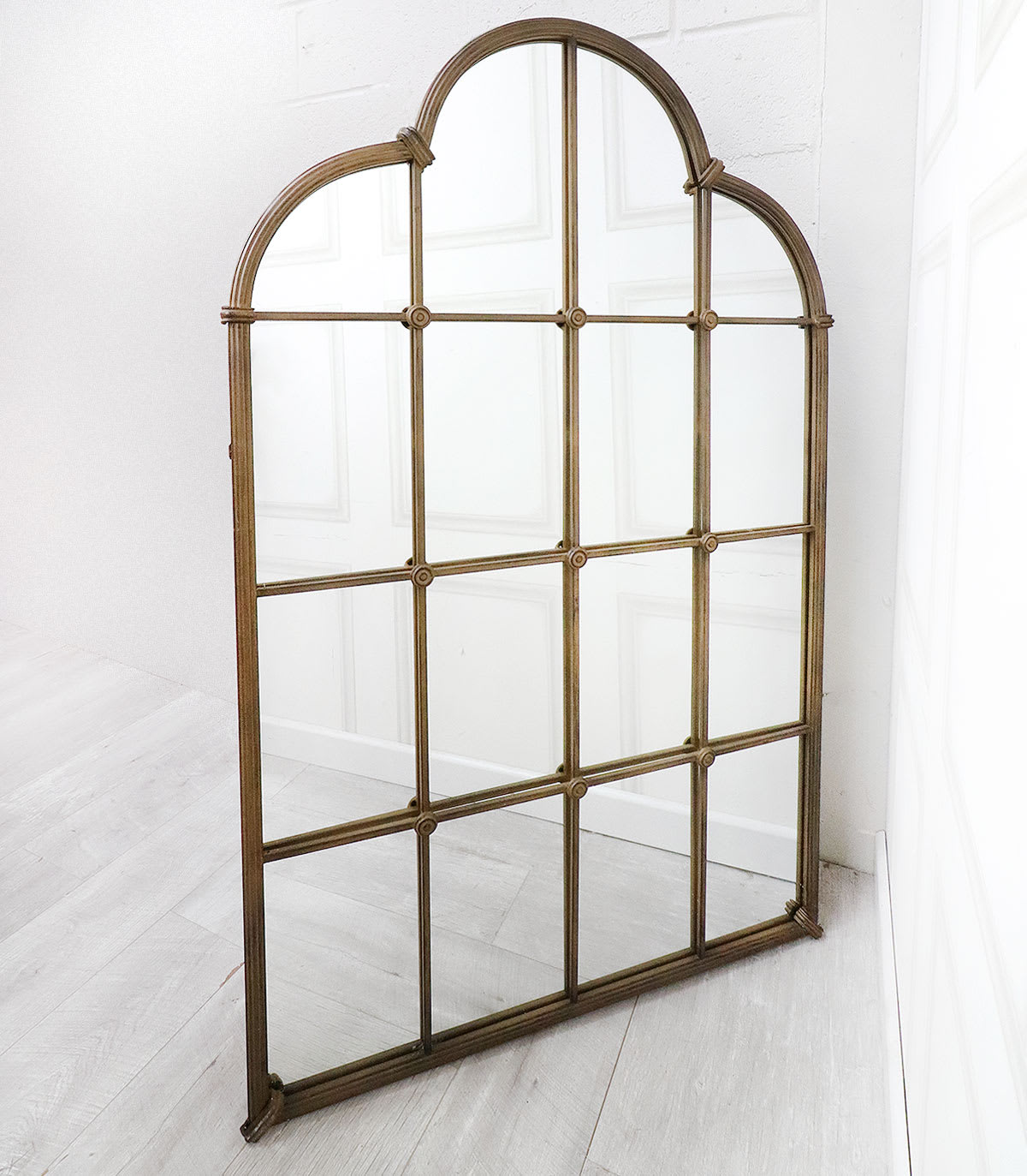 Large Lattice Mirror