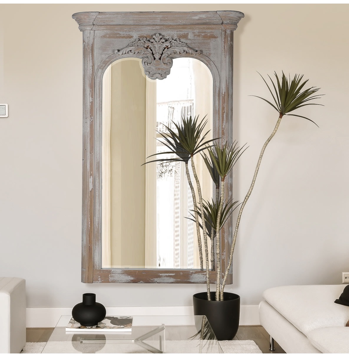 Whitewashed Acanthus Leaf Antiqued Mirror