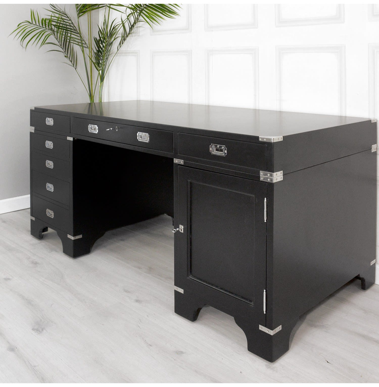 Manor Black Large Desk