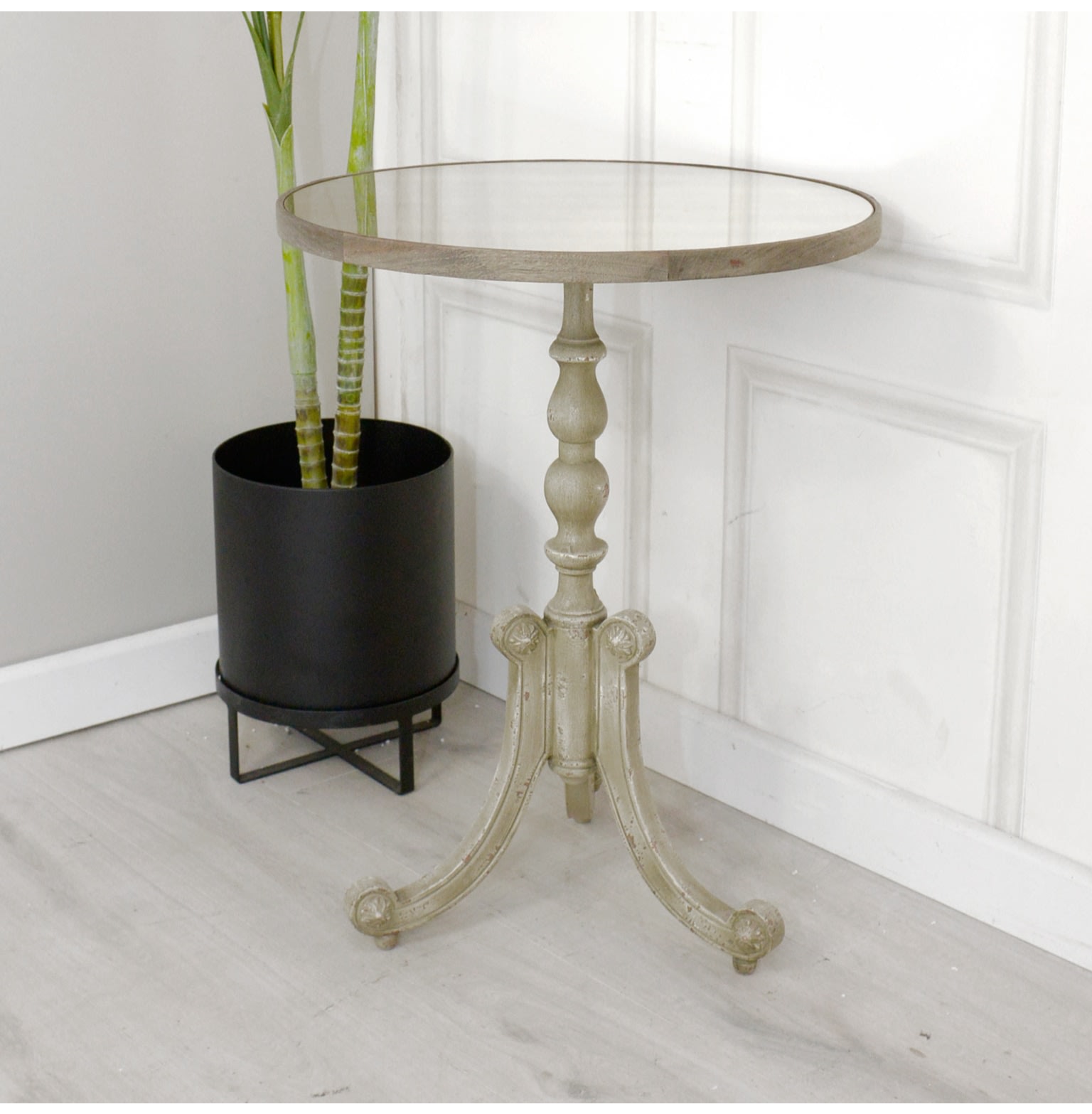 Mirrored Top Table Side Table