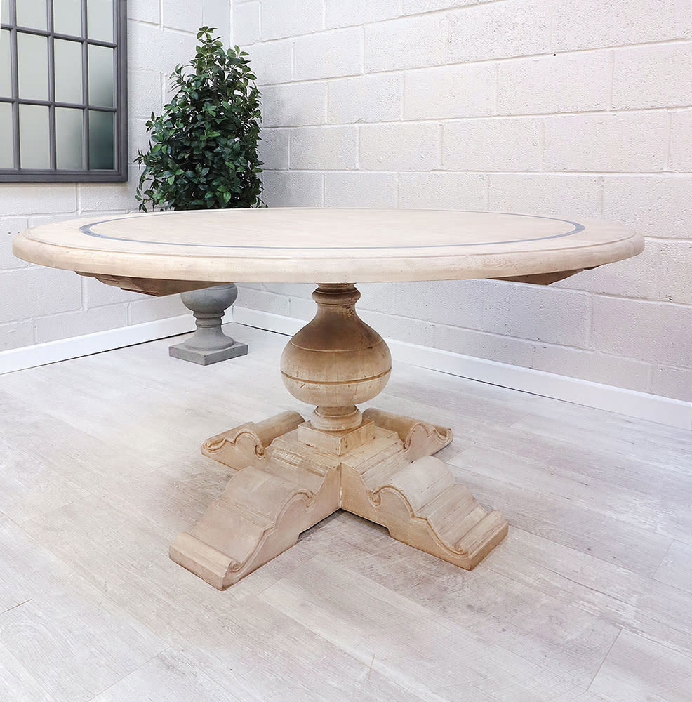 Francais Grande Large Round Dining Table