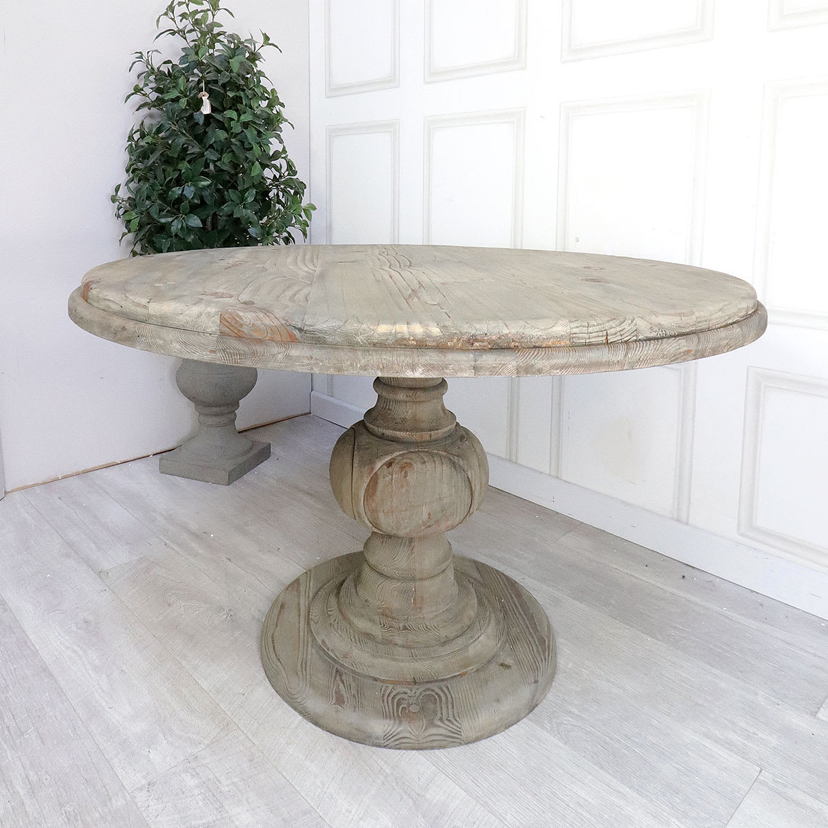 French Style Reclaimed Round Dining Table