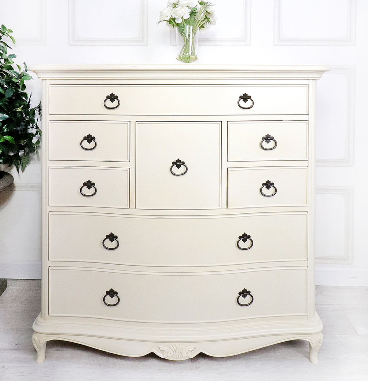 Willis & Gambier Ivory 8 Drawer French Chest of Drawers