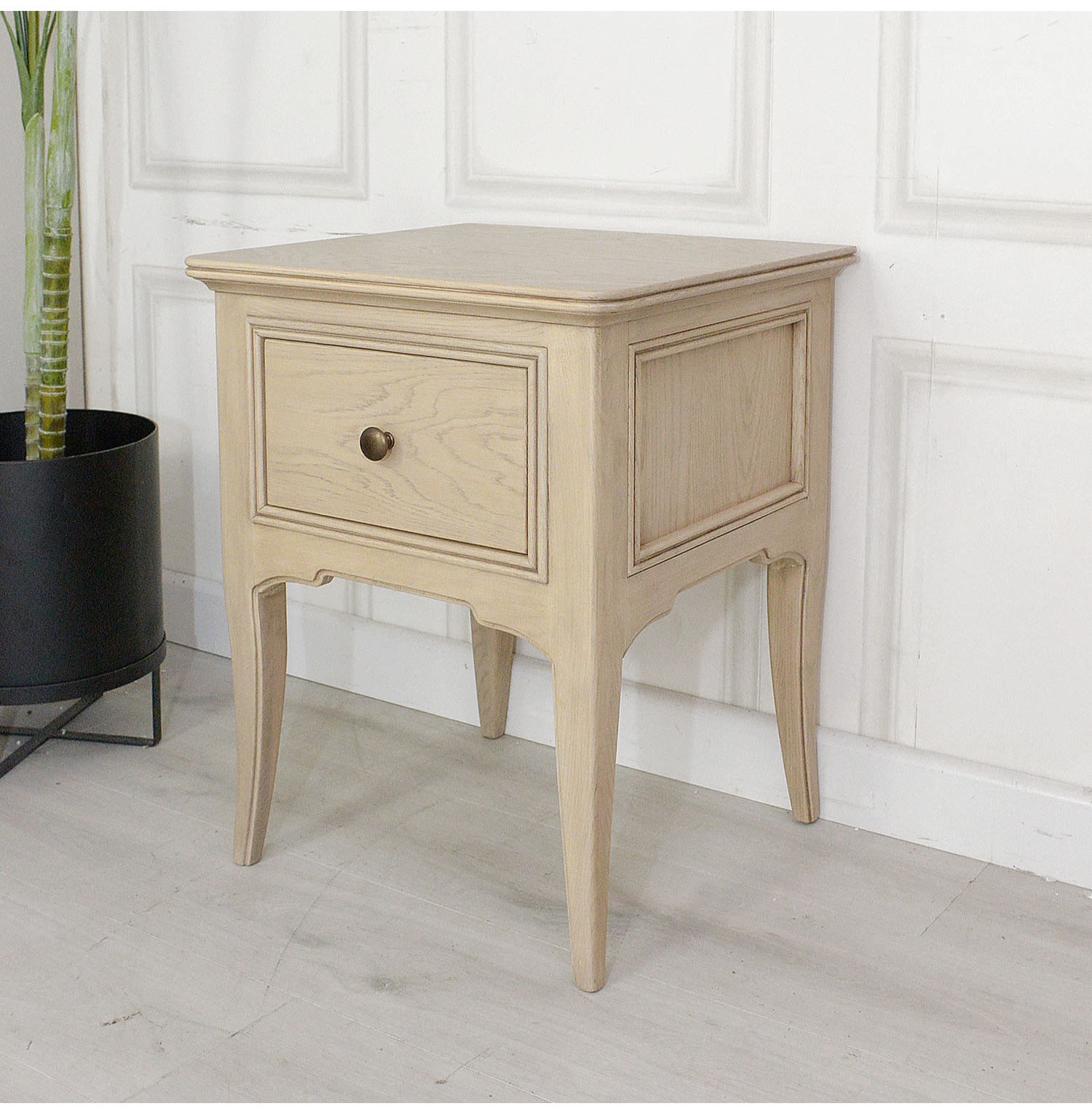 Willis and Gambier Toulon French Oak 1 Drawer Bedside Table