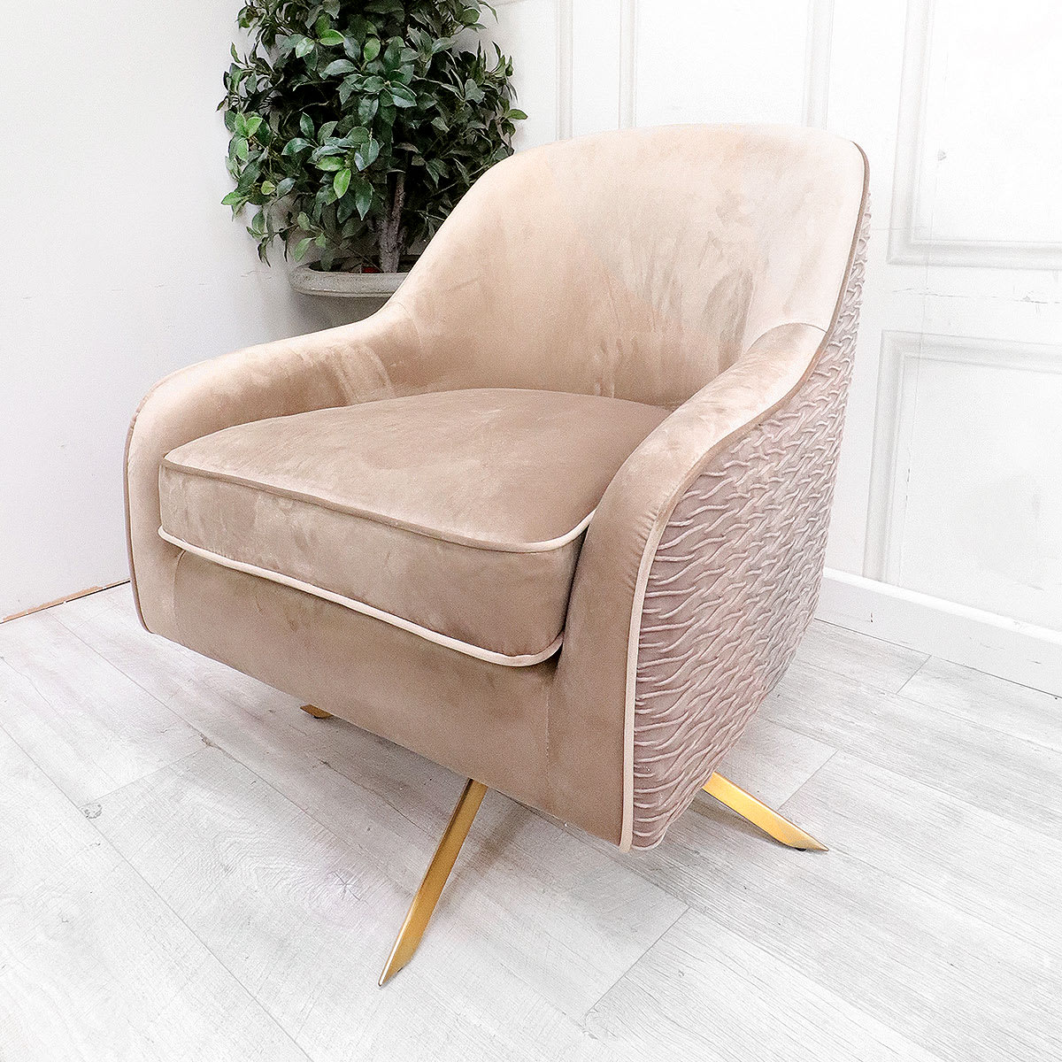 Gold Pleated Etna Swivel Chair