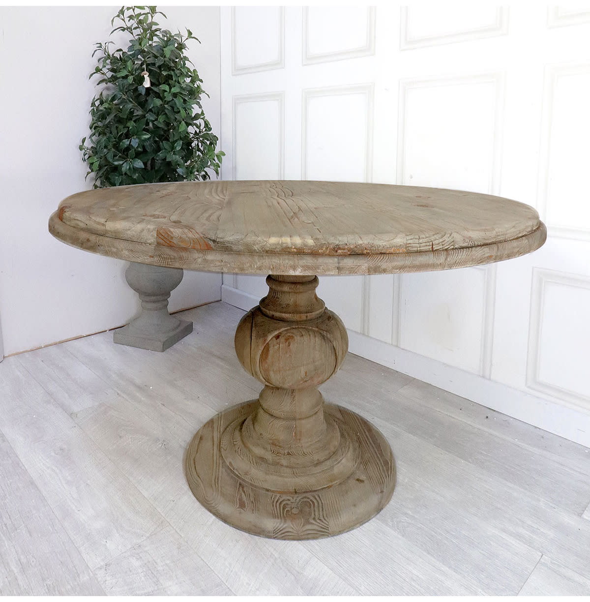 French Style Reclaimed Round Dining Table