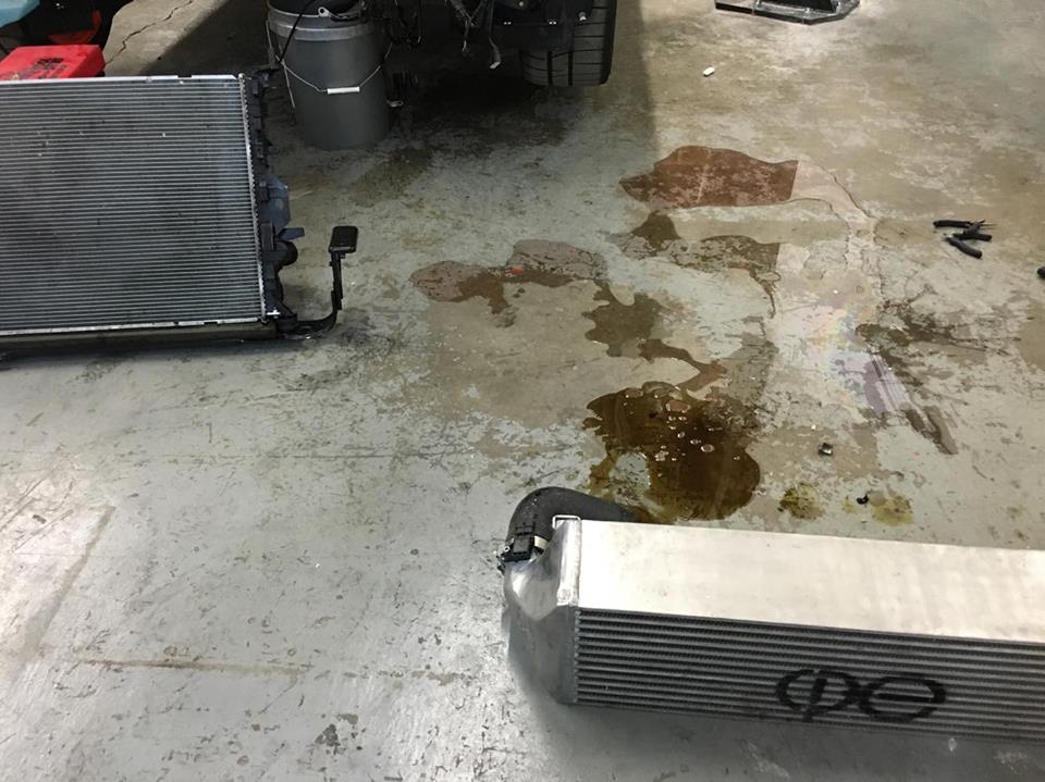 Oil_and_Water_j4bgwc.jpg
