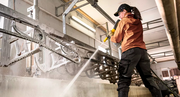 whr-farming-washdowns