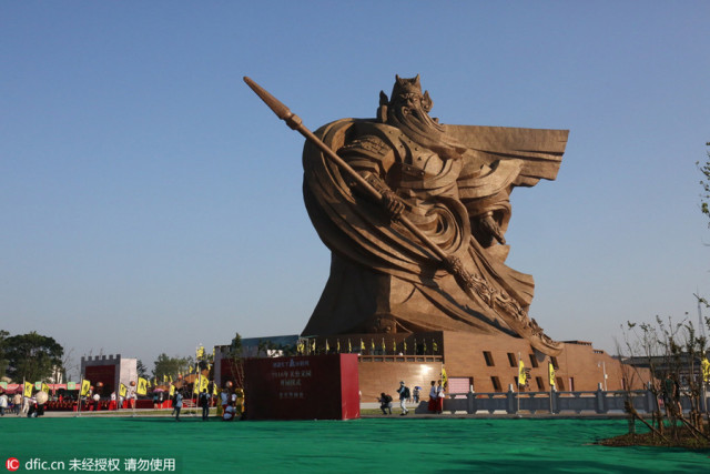 big guan yu statue