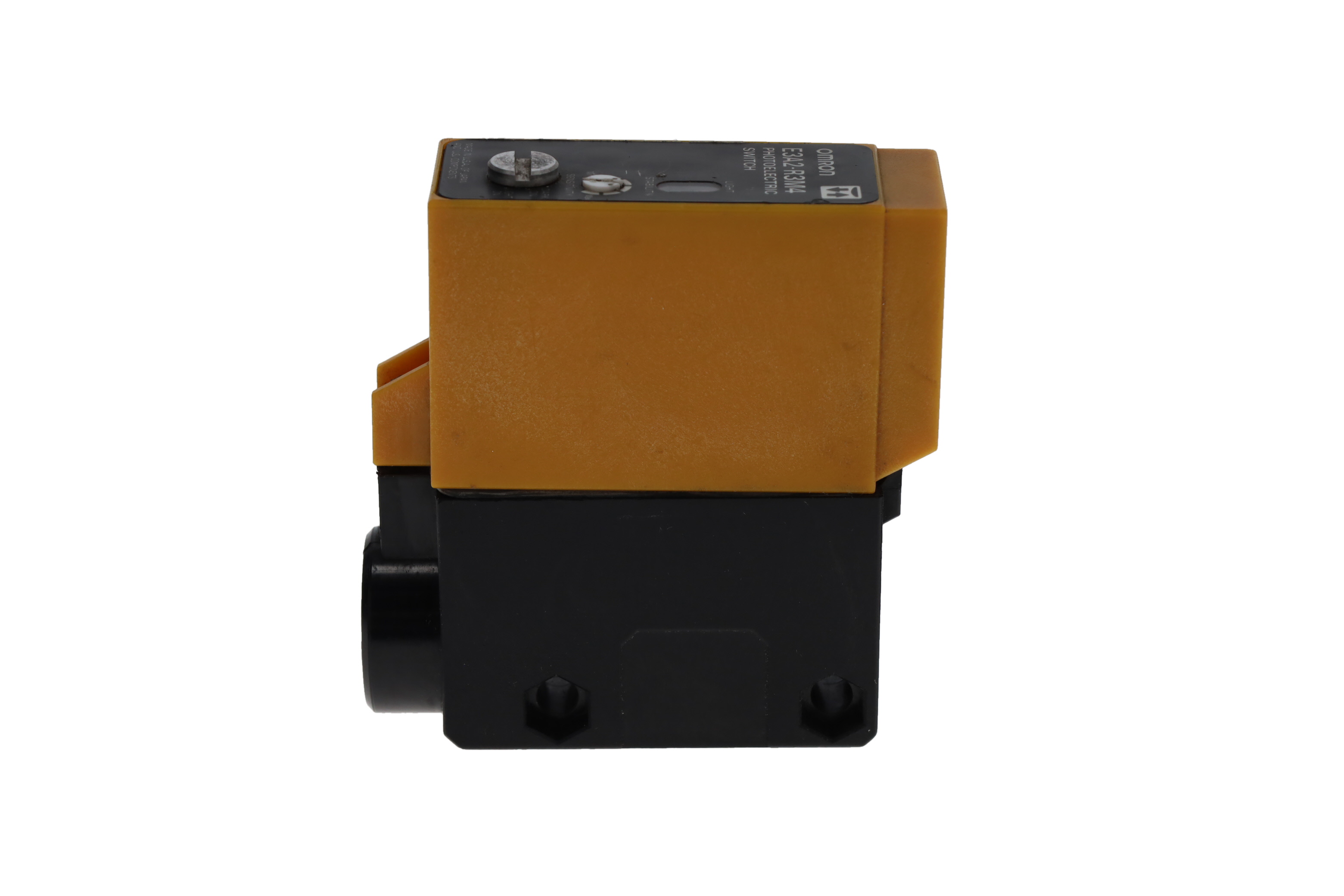 OMRON E3A2-R3M4
