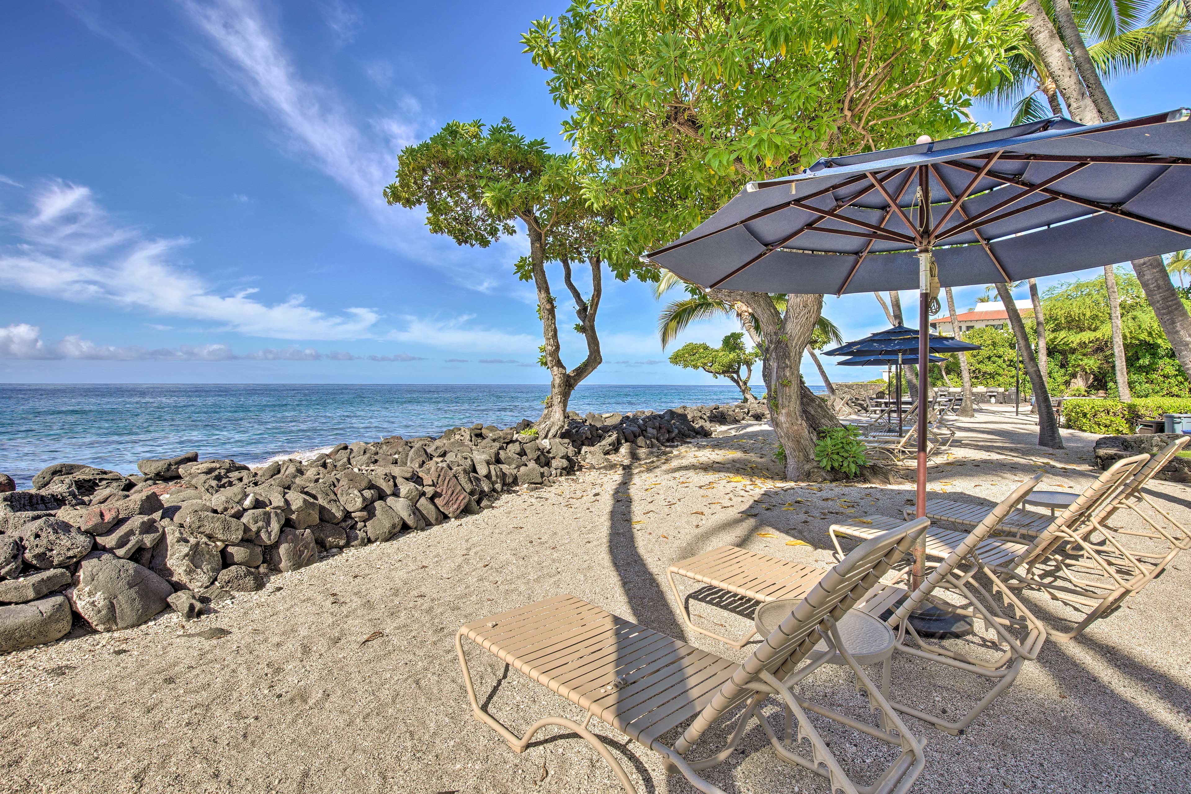 Oceanfront Kailua Kona Condo W Community Pool Evolve