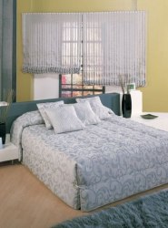 וילון רומאי רך בד פסים חצי שקוף בחדר שינה