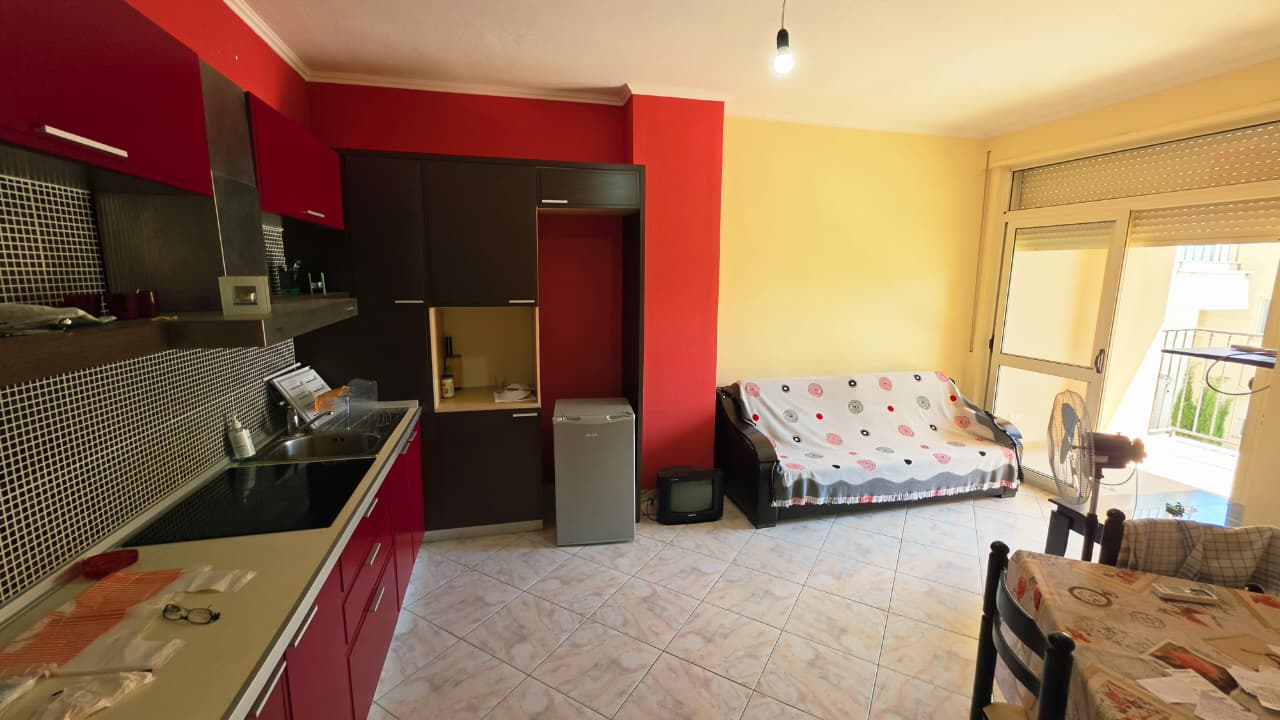 🏡 Shitet Apartament 2+1 në Plazhin e Golemit 🌊  