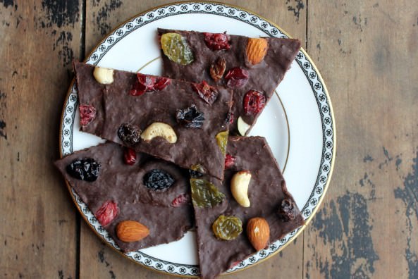 WHAT A SEASONAL AFFECTIVE DISORDER PATIENT MUST EAT ? WHAT A SEASONAL AFFECTIVE DISORDER PATIENT MUST EAT ?