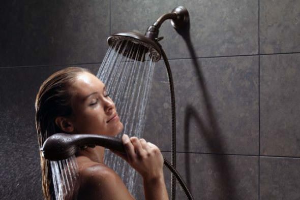 STEPS TO KEEP IN MIND WHILE BATHING STEPS TO KEEP IN MIND WHILE BATHING