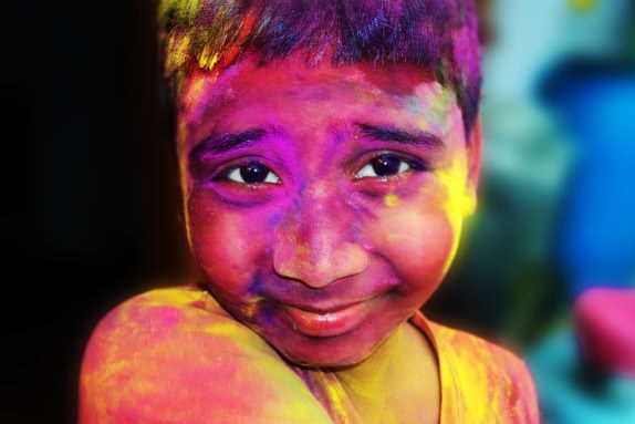 SKIN CARE TIPS FOR HOLI SKIN CARE TIPS FOR HOLI