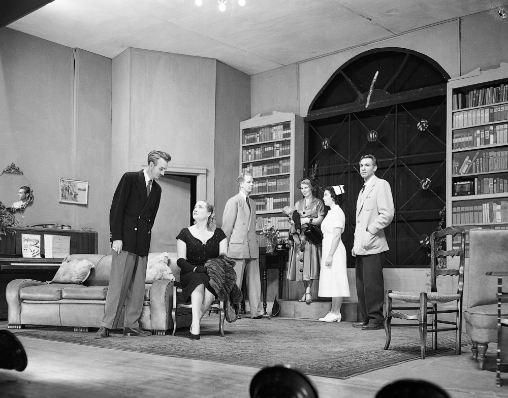 1953 The Curious Savage photo 2