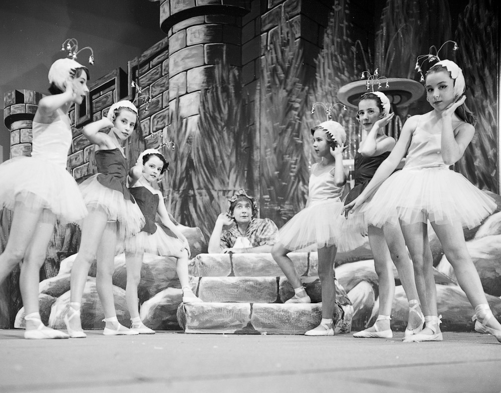 1957 Mother Goose photo 17