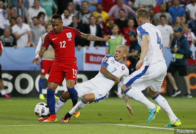 Nathaniel Clyne in England vs Slovakia