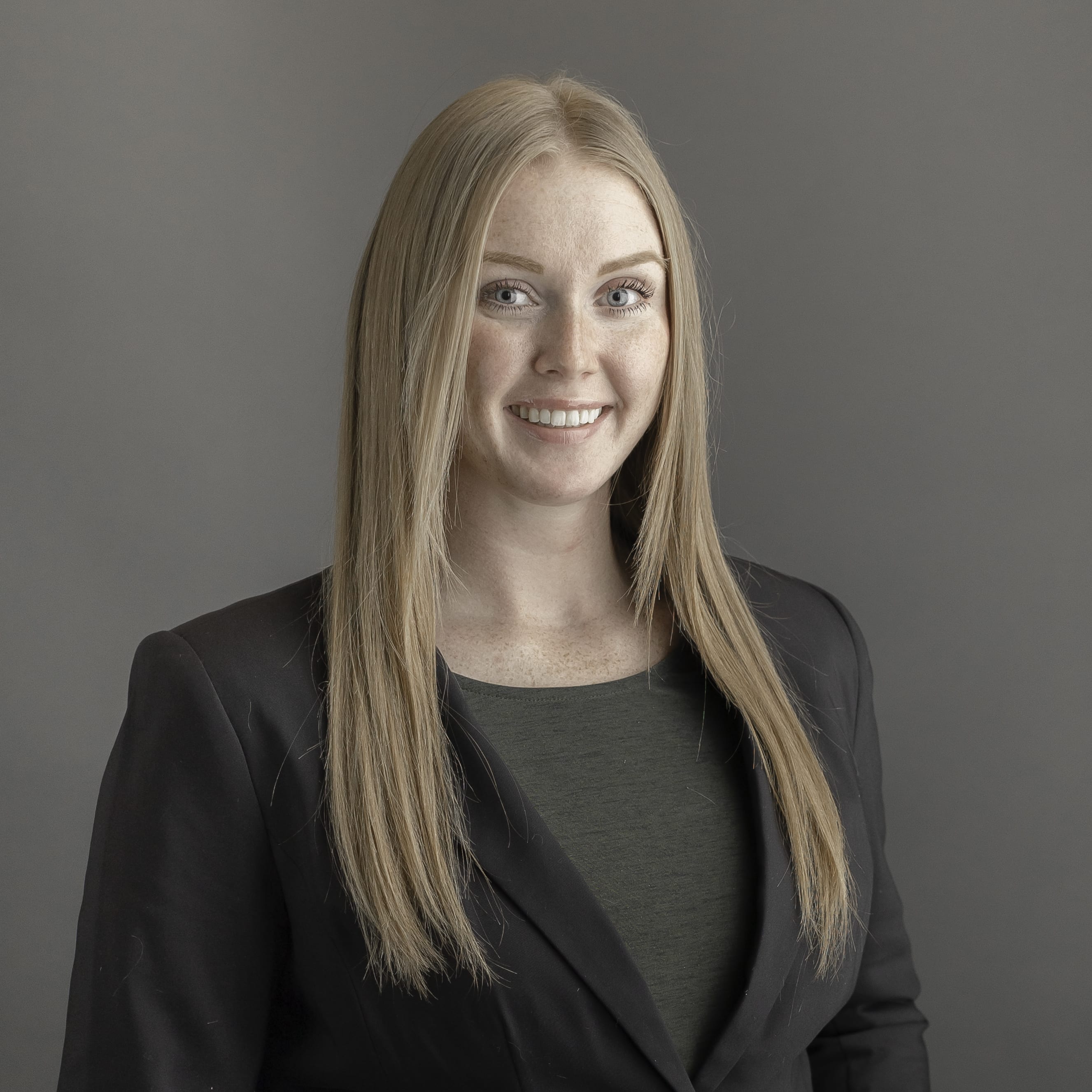 Fora Author - Erin Sztapka