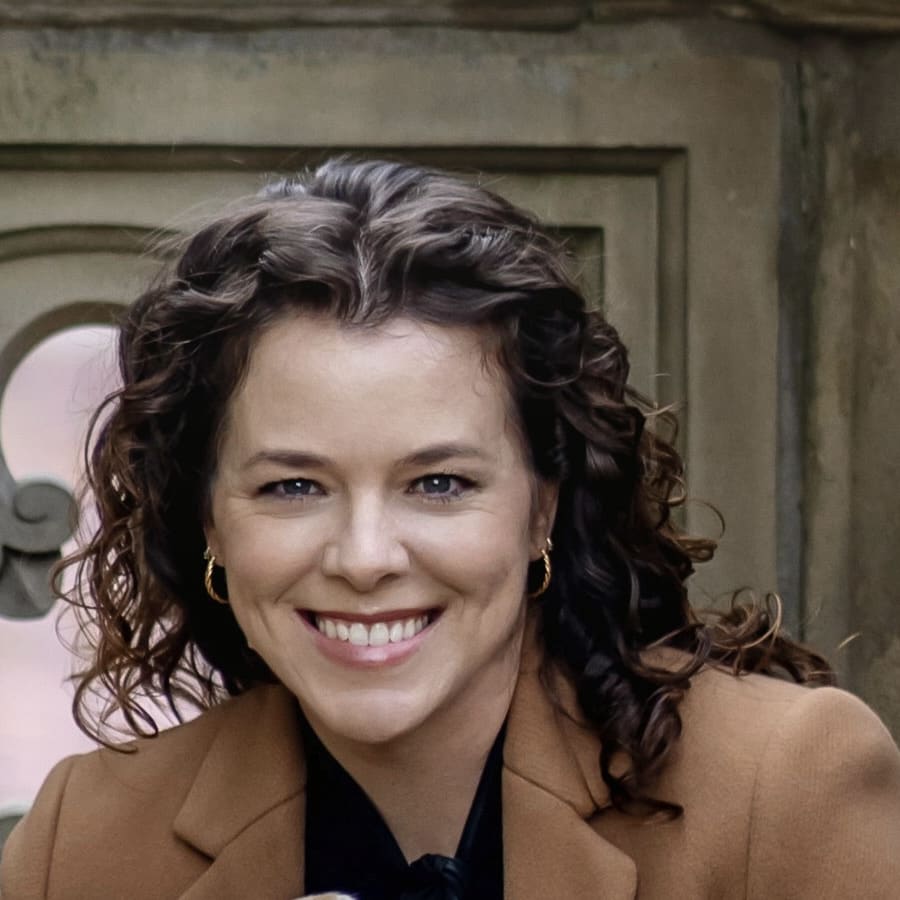 Advisor - Meredith Bagdazian