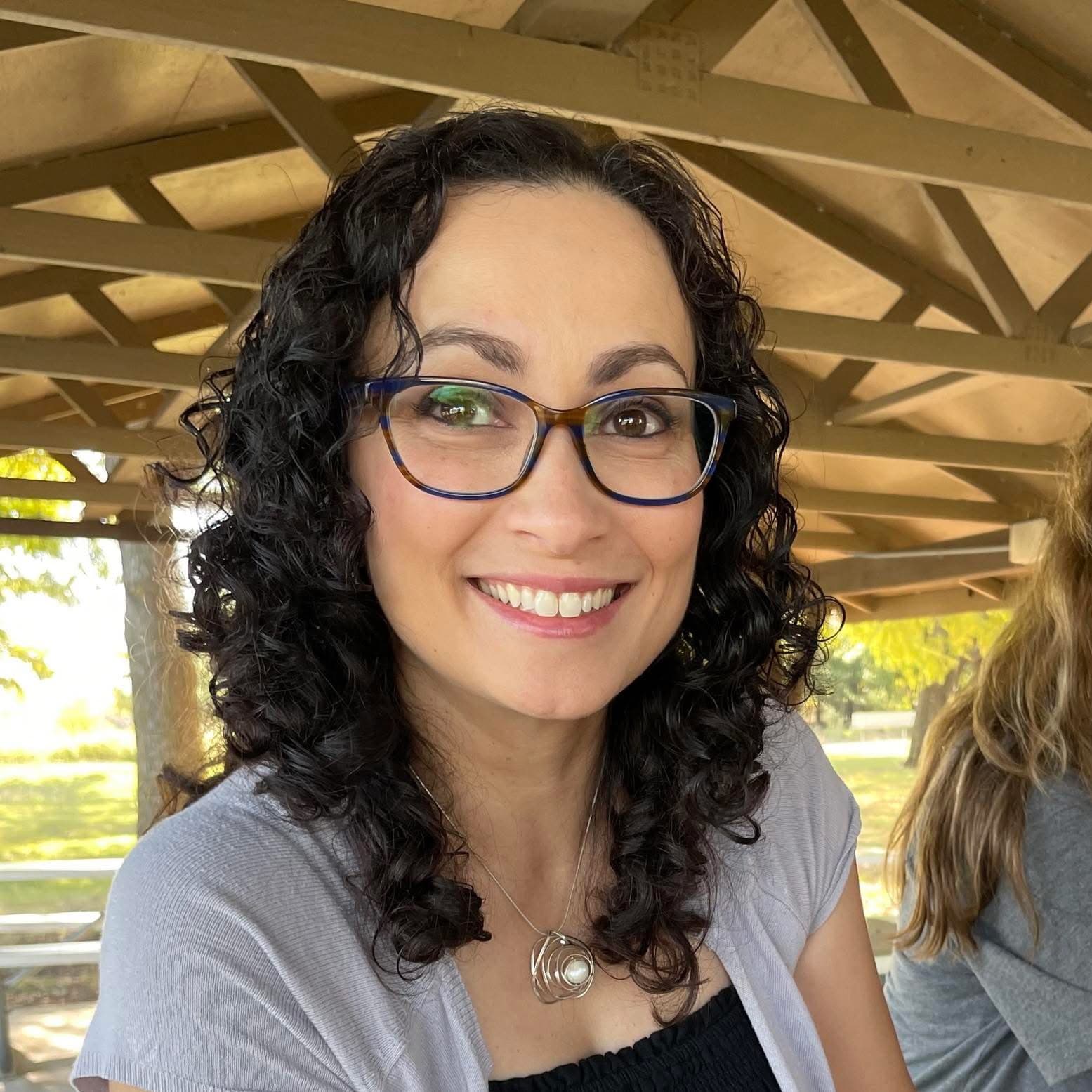 Advisor - Maria Tadeu