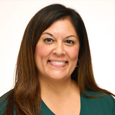 Fora Author - Olivia Reyes