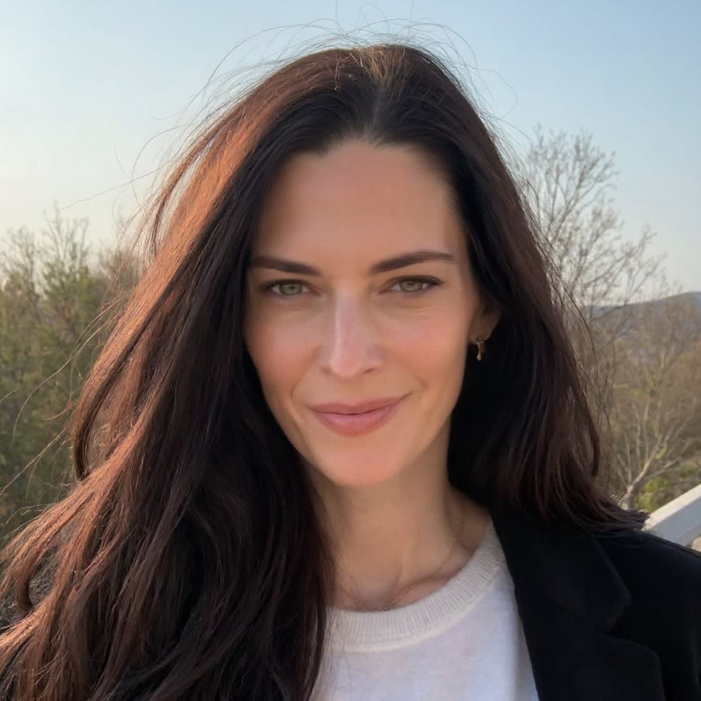 Advisor - Roxanne Williams