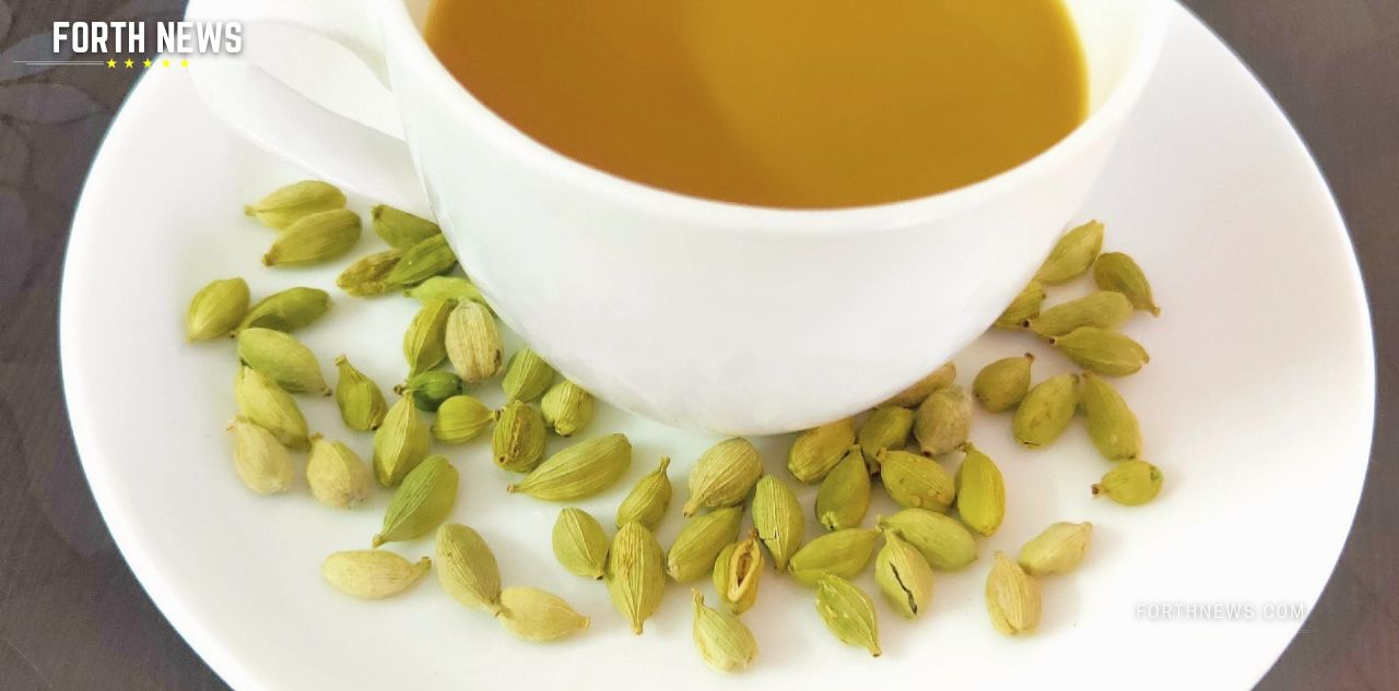 FORTH News How to Remove the Cardamom Seeds From Cardamom Pod
