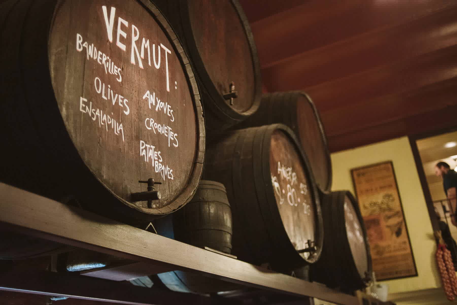 Barcelona Tapas Taverns & History Tour