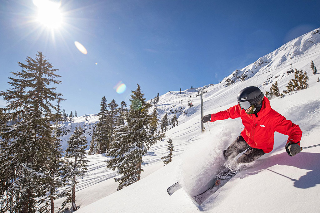 Palisades Tahoe Ski Resort