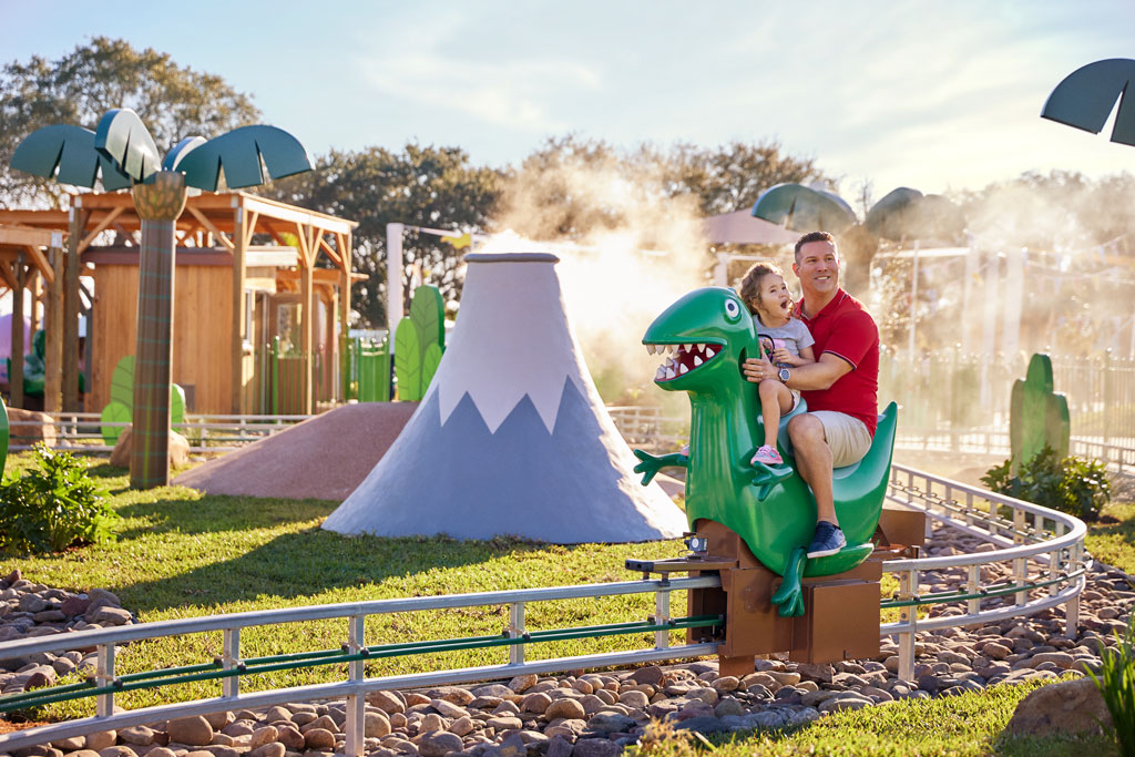 Grampy Rabbit's Dinosaur Adventure - Peppa Pig Theme Park
