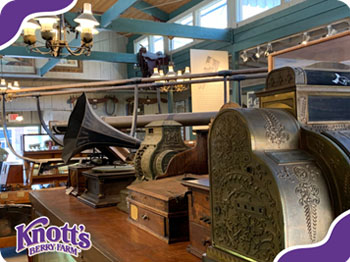 Knott’s Berry Farm tickets