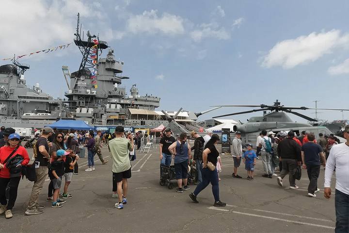Battleship IOWA -