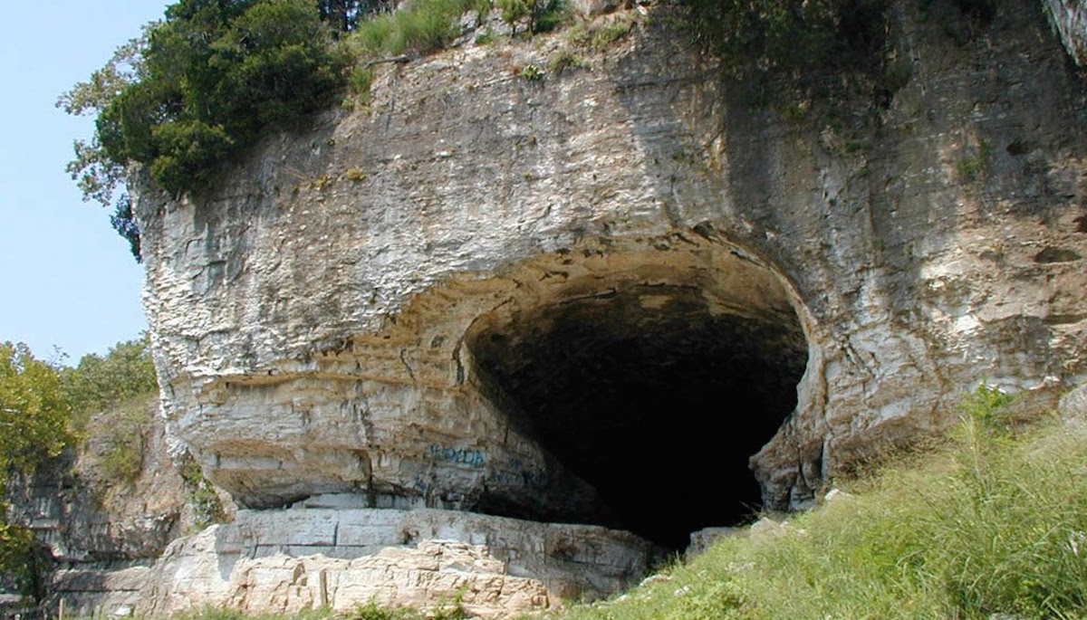 cave_in_rock
