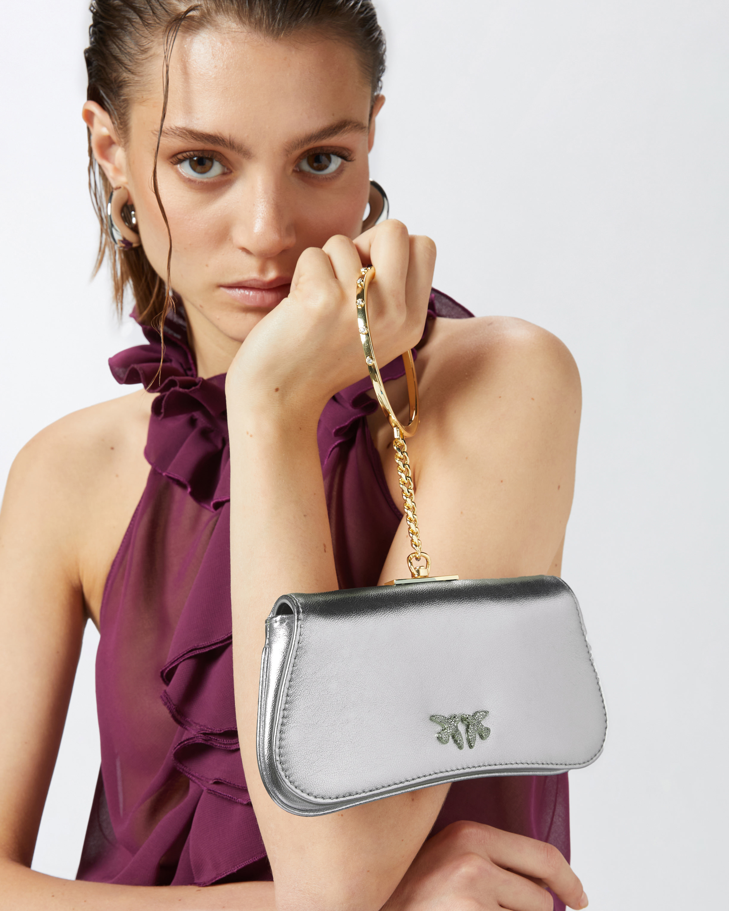 Pinko, Borsetta clutch laminata con bracciale dorato, Argento-oro, U