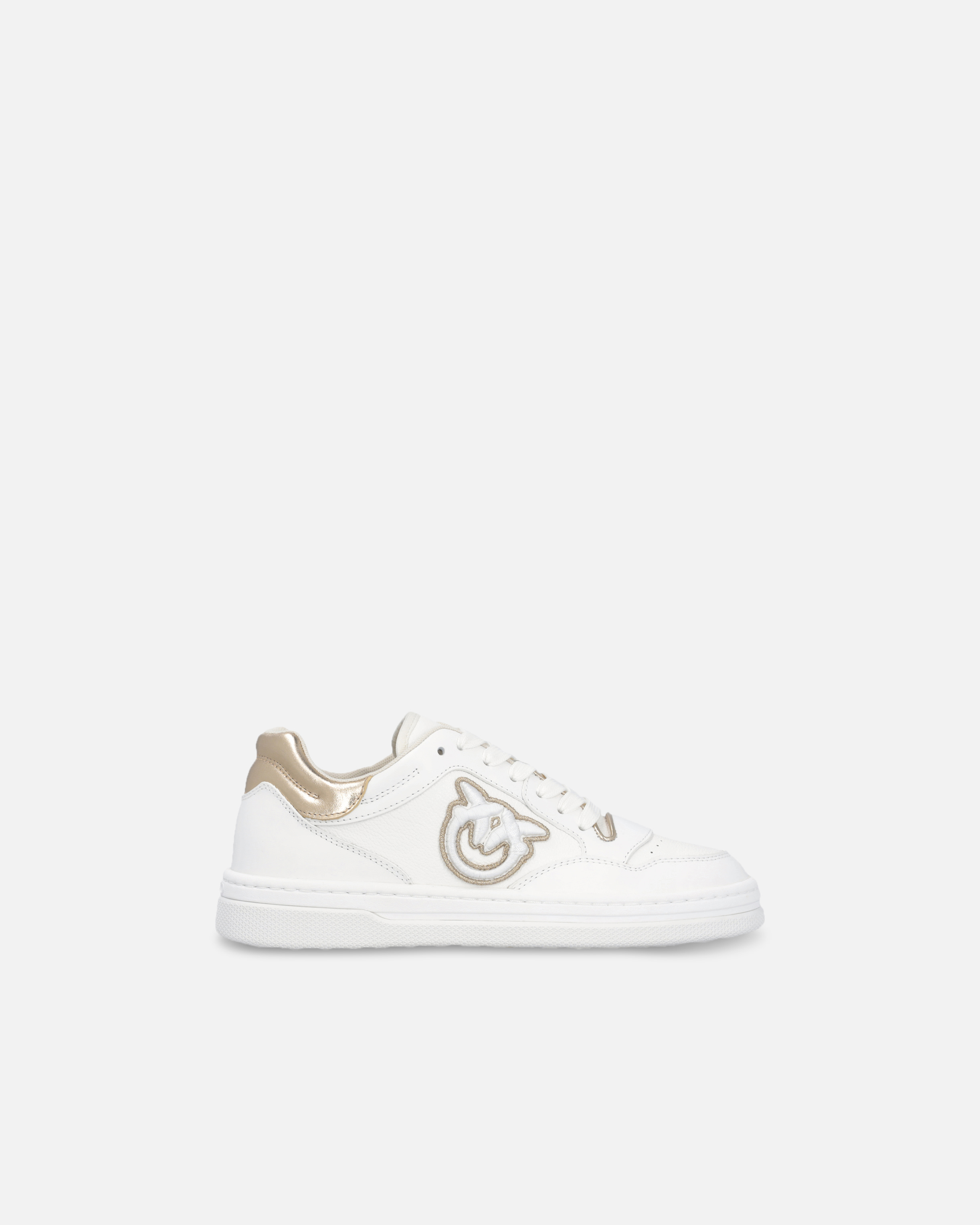 Leather sneakers with embroidered side logo