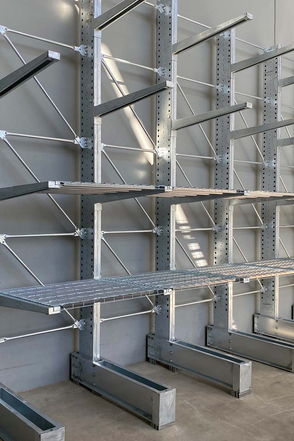 CANTILEVER
