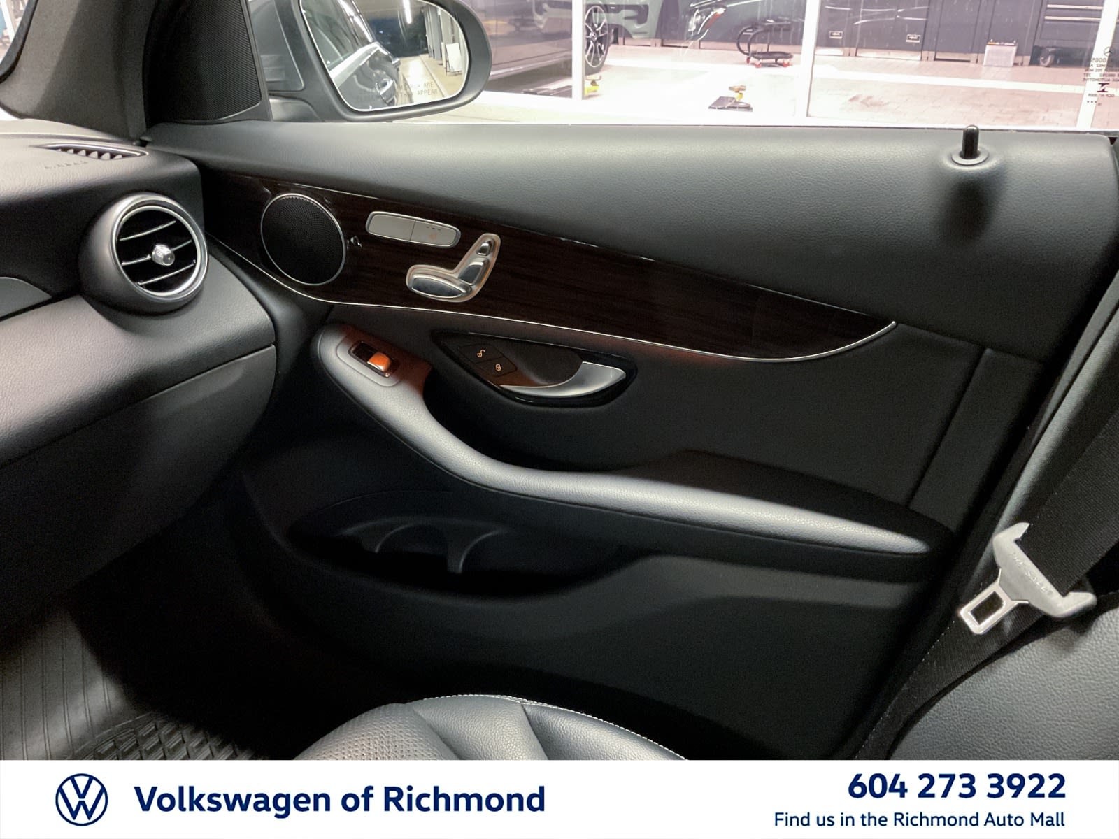 2017 Mercedes-Benz GLC GLC 300, Vancouver, Cash