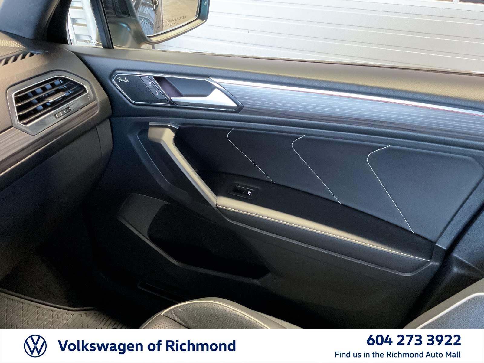 2023 Volkswagen Tiguan Highline R-Line, Vancouver, Cash
